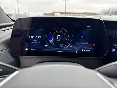 Used 2025 Chevrolet Traverse LT image 15