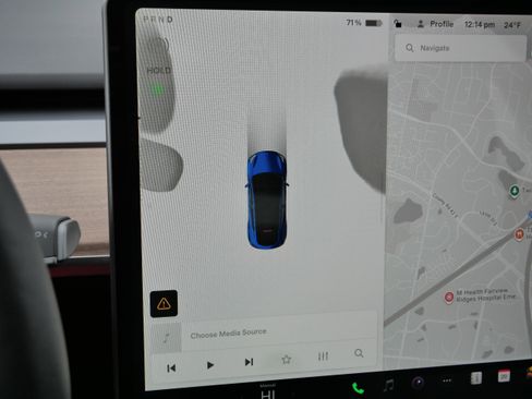 Used 2024 Tesla Model Y Long Range image 22