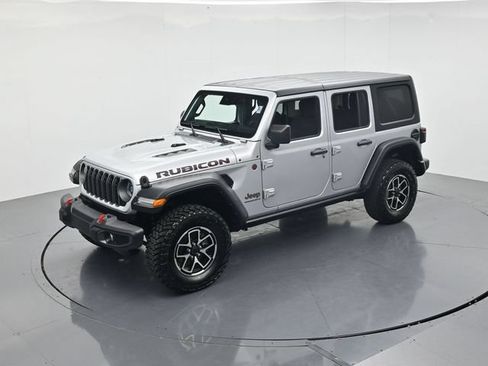 Used 2024 Jeep Wrangler Unlimited Rubicon AWD/4WD image 46