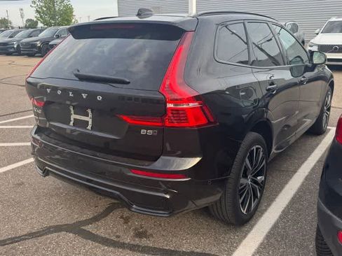 Used 2024 Volvo XC60 B5 Plus w/ Climate Package AWD/4WD image 5
