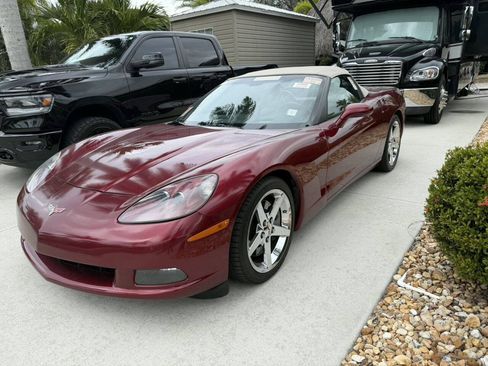 Used 2007 Chevrolet Corvette Convertible w/ Preferred Equipment Group RWD image 7
