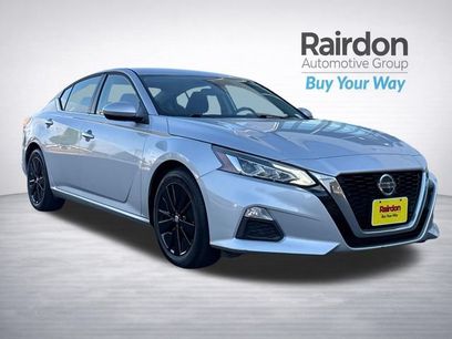 Used 2021 Nissan Altima 2.5 SV