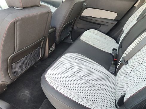 Used 2013 Chevrolet Equinox LS image 12