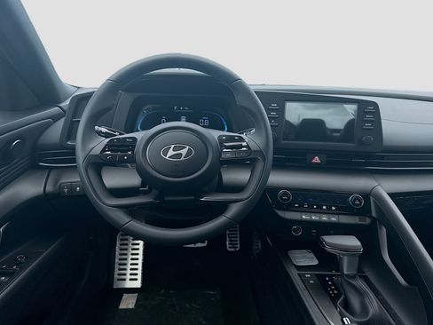 New 2026 Hyundai Elantra Sport FWD image 15