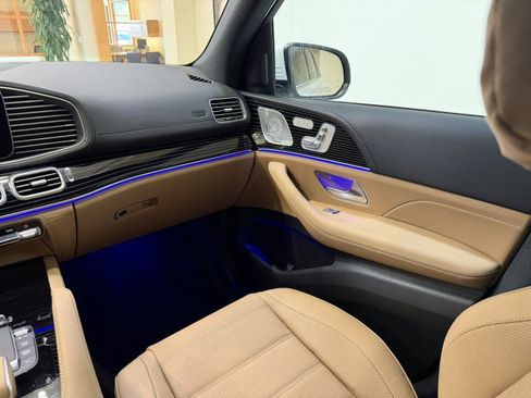 Certified 2025 Mercedes-Benz GLS 580 4MATIC image 13
