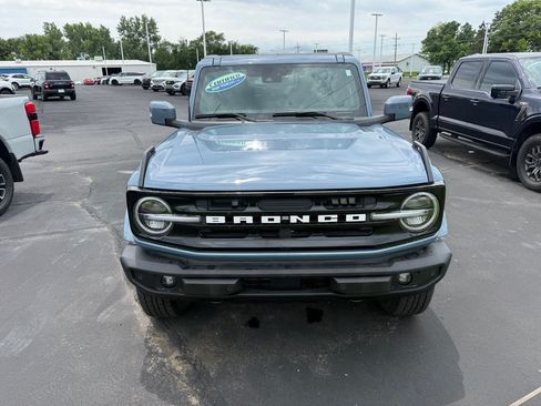 Used 2025 Ford Bronco Outer Banks AWD/4WD image 2