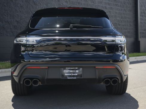 Certified 2026 Porsche Macan AWD/4WD image 6