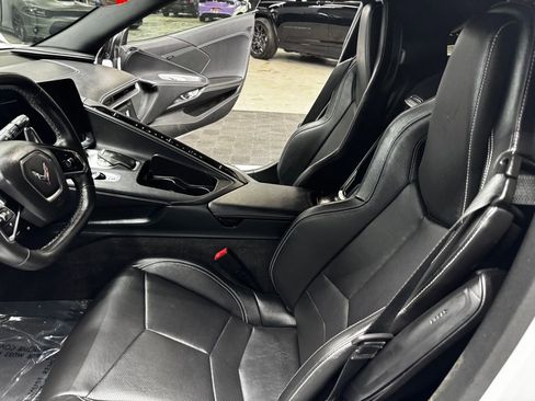 Used 2020 Chevrolet Corvette Stingray Coupe w/ 1LT RWD image 30