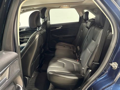 Used 2017 Ford Edge Titanium w/ Technology Package AWD/4WD image 31