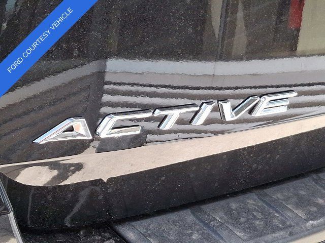 Used 2026 Ford Explorer Active AWD/4WD image 5