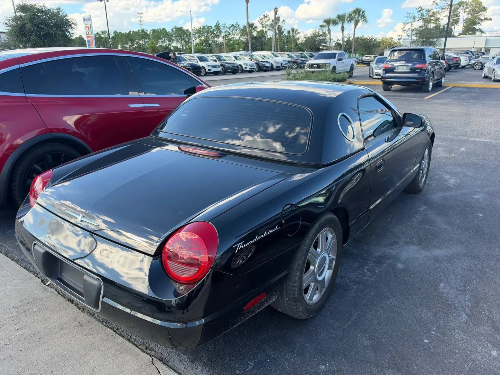 Used 2005 Ford Thunderbird RWD image 6