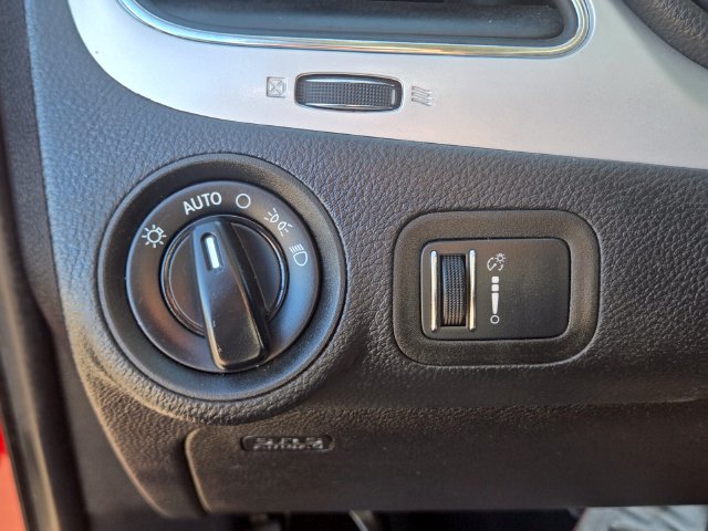 Used 2020 Dodge Journey SE w/ SE Popular Equipment Group FWD image 29