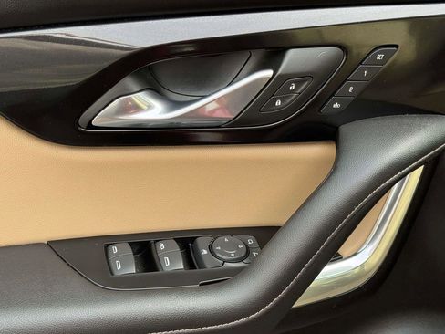 Used 2024 Chevrolet Blazer Premier w/ Enhanced Convenience Package image 18