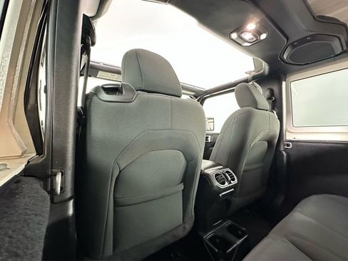 Used 2021 Jeep Wrangler Willys image 18