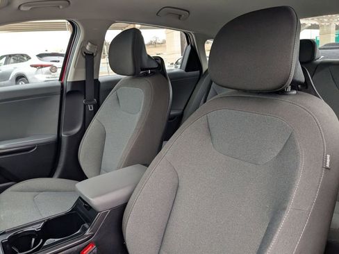 Used 2025 Kia K4 LXS image 16