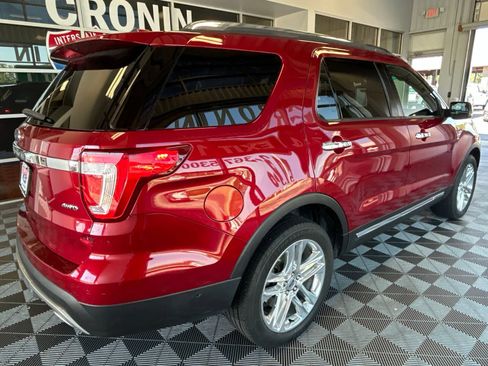 Used 2017 Ford Explorer Limited w/ Equipment Group 301A AWD/4WD image 6