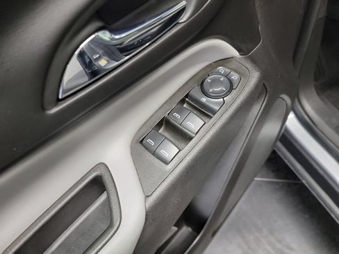 Used 2024 Chevrolet Equinox LS w/ LS Convenience Package AWD/4WD image 14