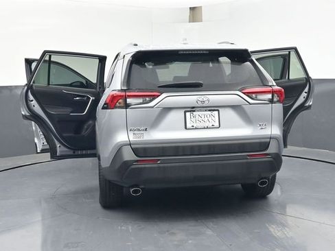 Used 2022 Toyota RAV4 XLE Premium AWD/4WD image 48