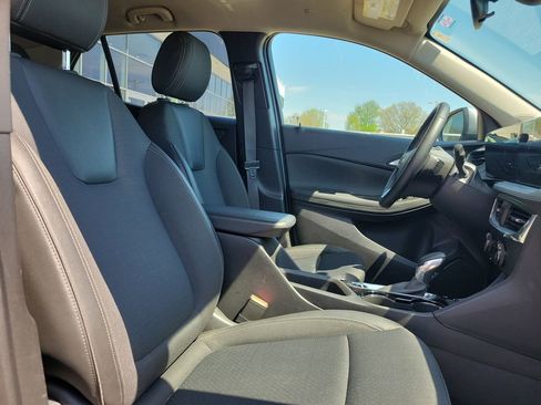 Used 2025 Buick Encore GX Preferred image 17