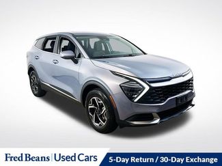 Used 2025 Kia Sportage LX video 1