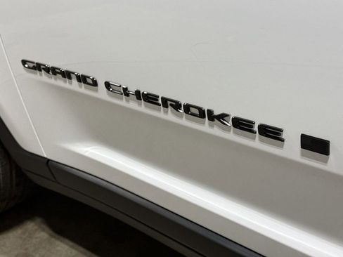 New 2026 Jeep Grand Cherokee Limited AWD/4WD image 27