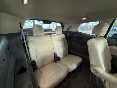 Used 2023 Cadillac XT6 Premium Luxury AWD/4WD image 39