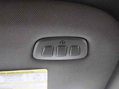 Used 2016 Ford F150 Lariat image 29