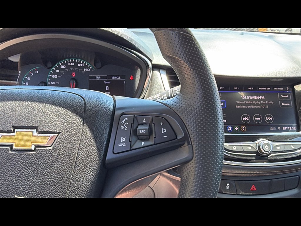 Used 2022 Chevrolet Trax LS w/ Tint and Cruise Package FWD image 15