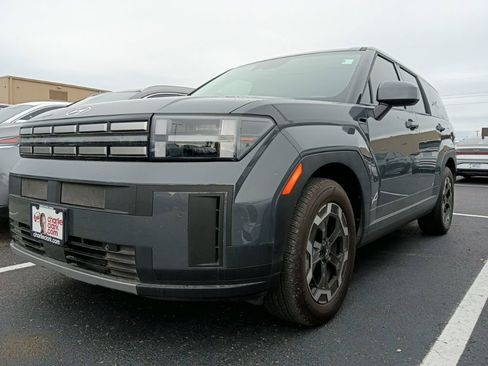 Used 2024 Hyundai Santa Fe SE image 1