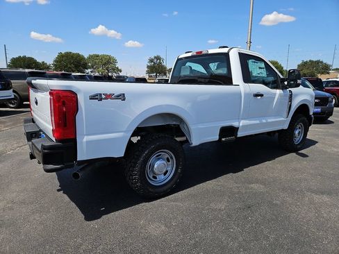 New 2026 Ford F250 XL w/ XL Off-Road Package AWD/4WD image 13