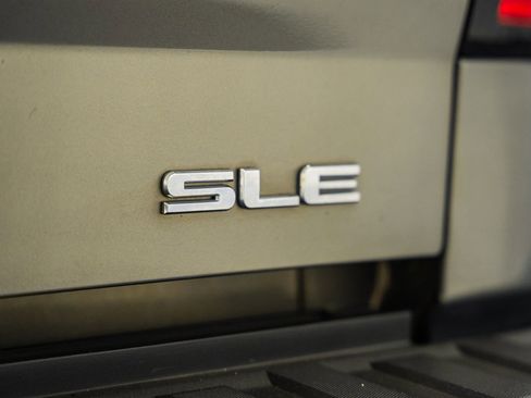 Used 2017 GMC Sierra 1500 SLE w/ SLE Value Package image 11