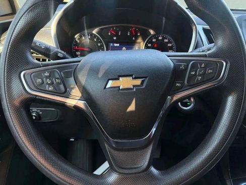 Used 2021 Chevrolet Equinox LT AWD/4WD image 21
