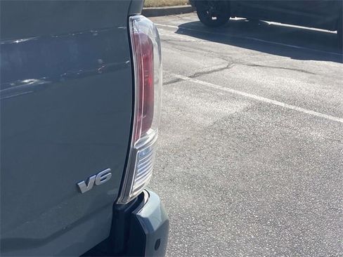 Used 2023 Toyota Tacoma TRD Sport w/ Advanced Technology Package image 9