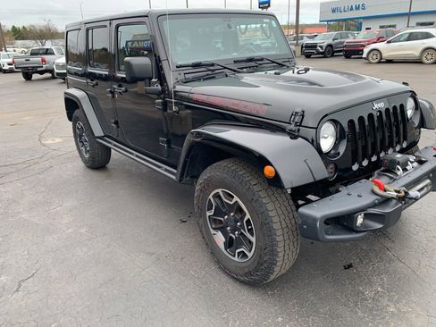 Used 2016 Jeep Wrangler Unlimited Rubicon AWD/4WD image 14