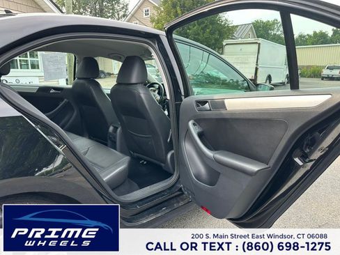 Used 2014 Volkswagen Jetta SE image 12