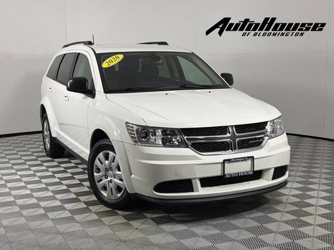 Used 2020 Dodge Journey SE FWD image 1