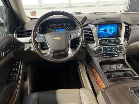 Used 2015 Chevrolet Suburban LTZ AWD/4WD image 8