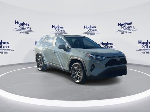 Used 2023 Toyota RAV4 XLE Premium image 3