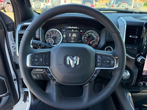Used 2025 RAM 1500 Laramie w/ Sport Appearance Package AWD/4WD image 15
