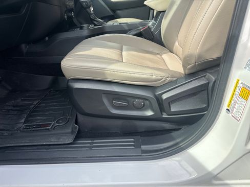 Used 2020 Ford Ranger Lariat w/ Equipment Group 501A Mid image 14