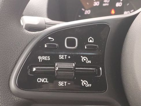 Used 2022 Mercedes-Benz Sprinter 2500 image 20