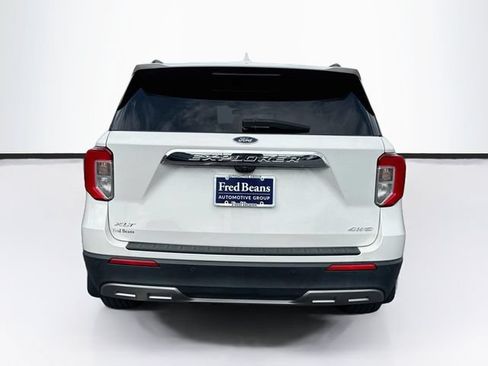 Certified 2022 Ford Explorer XLT w/ Equipment Group 202A AWD/4WD image 9