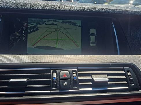Used 2014 BMW M5 RWD image 20
