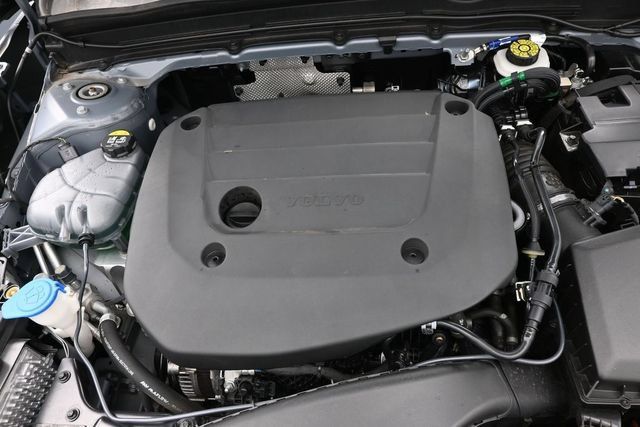 Used 2023 Volvo XC40 B5 Ultimate w/ Protection Package Premier AWD/4WD image 36