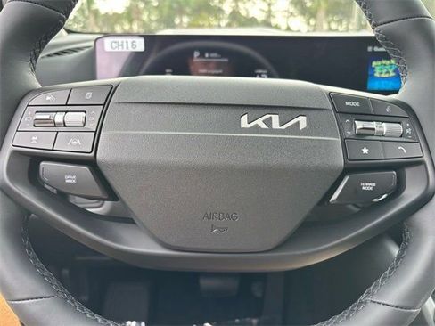 New 2026 Kia Sportage S image 22