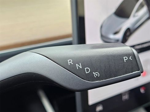 Used 2019 Tesla Model 3 Performance image 27