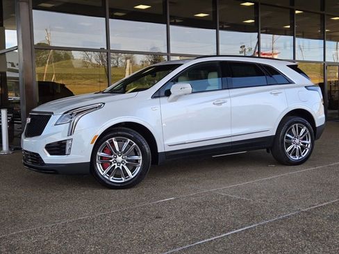 New 2026 Cadillac XT5 Sportv AWD/4WD image 2
