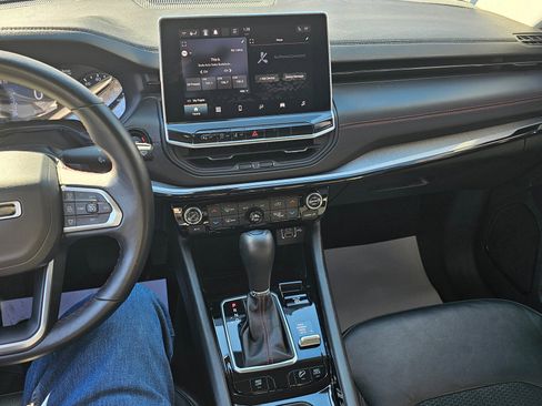 Used 2022 Jeep Compass Trailhawk w/ Trailhawk Convenience Group image 27