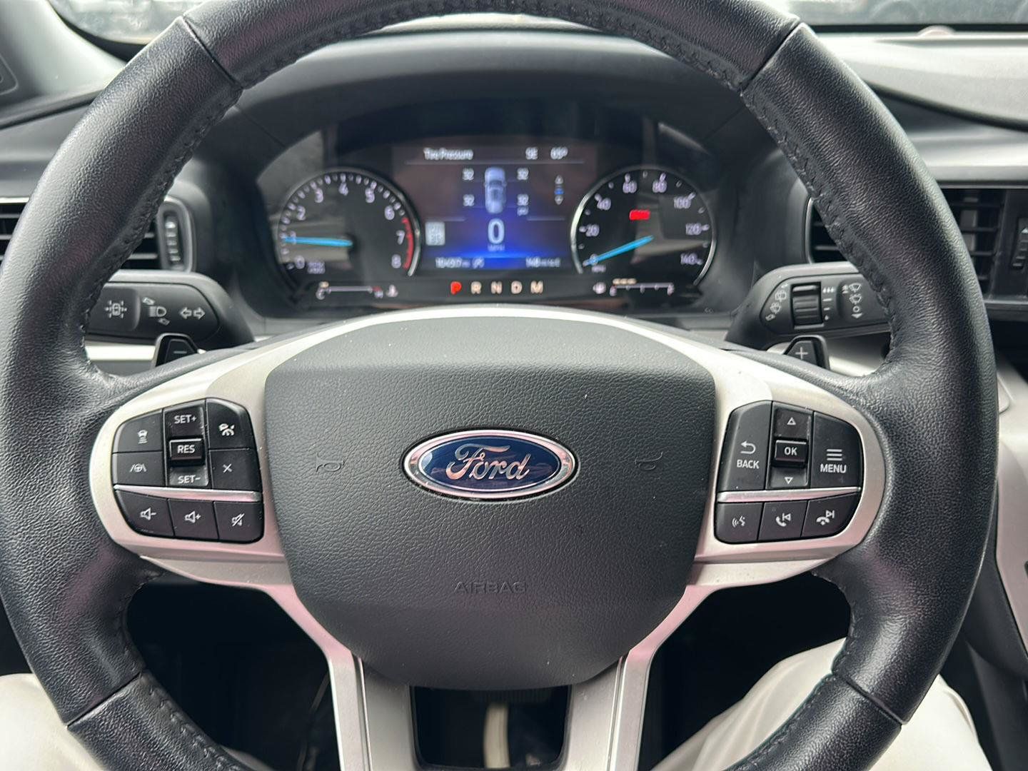 Used 2020 Ford Explorer XLT w/ Equipment Group 202A AWD/4WD image 18