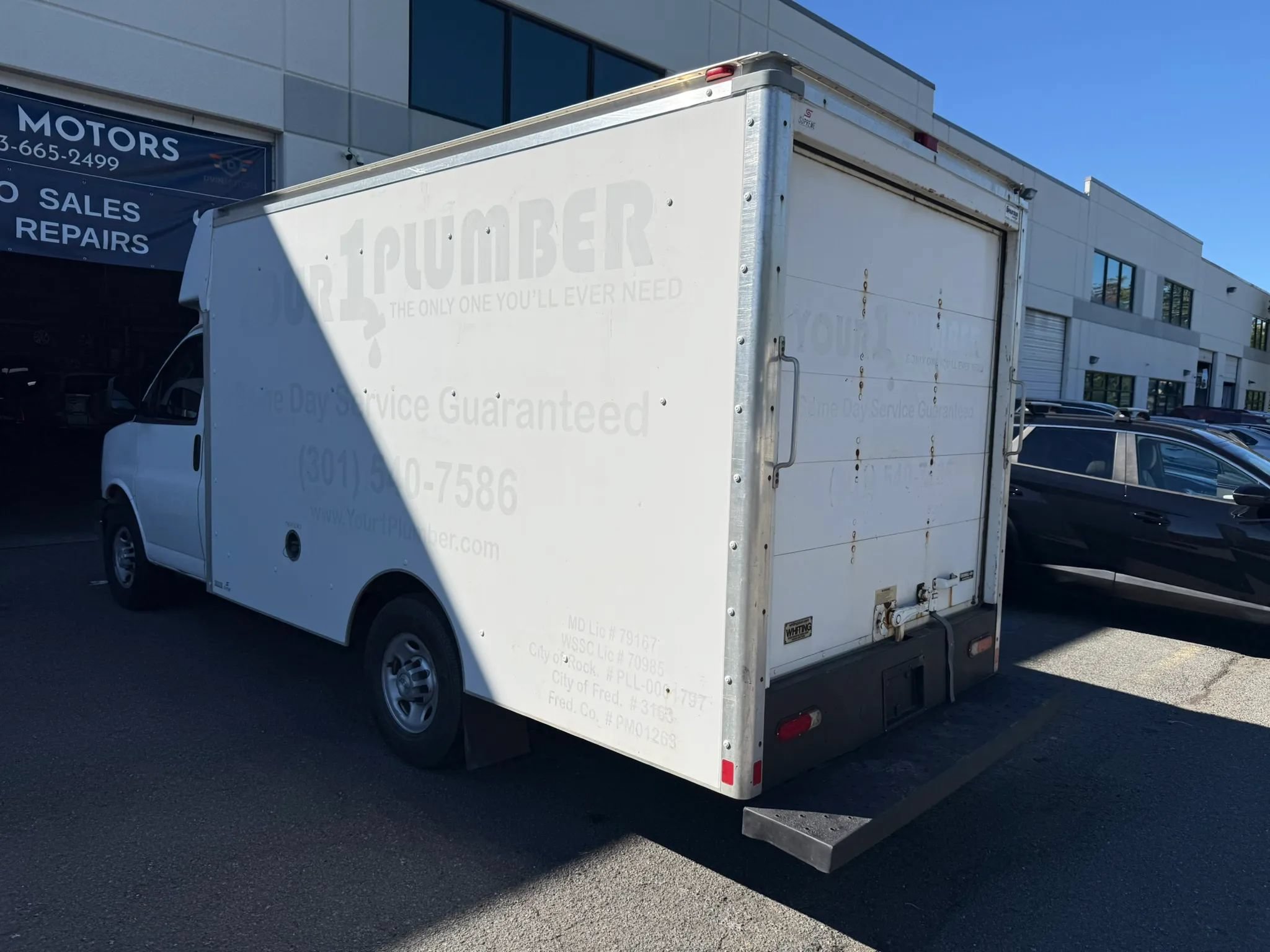 Used 2017 Chevrolet Express 3500 RWD image 13